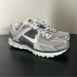 NEW Nike Zoom Vomero 5 Cobblestone